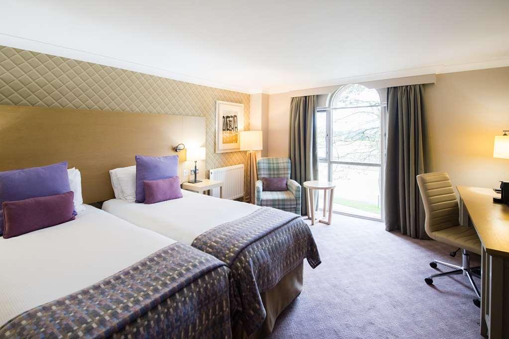 The Belfry Hotel & Resort Sutton Coldfield Room photo